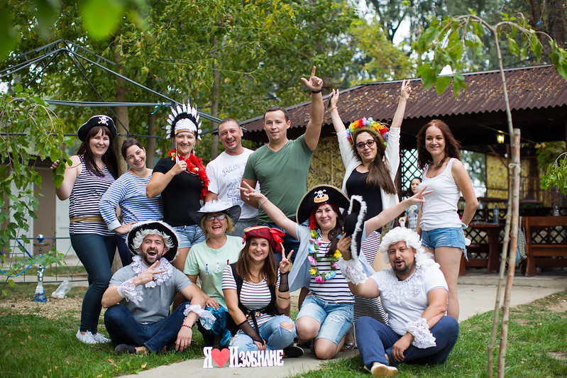 Как отметить День строителя в Vladivostok