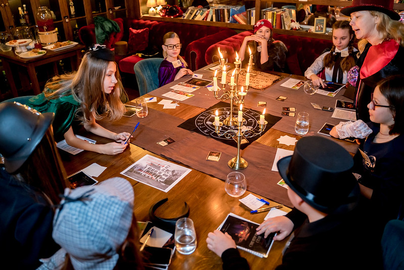 Как отметить 8 Марта в школе: праздничное украшение класса в Vladivostok