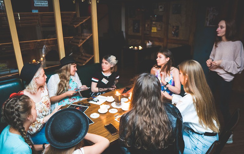 Выездные квесты на Международный женский день: интерактивное мероприятие в школе Vladivostok.