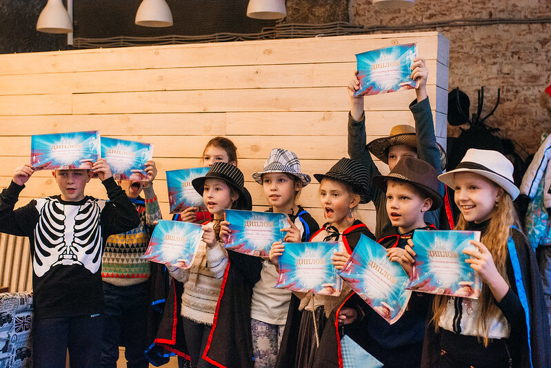 Как отметить Новый год классом — идеи для младших школьников в Владивостоке